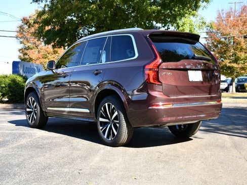 New 2026 Volvo XC90 B5 Core w/ Protection Package Premier image 5