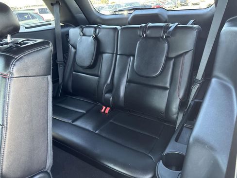 Used 2024 Ford Explorer ST-Line w/ Class IV Trailer Tow Package image 34