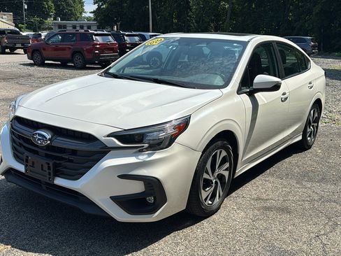 Used 2024 Subaru Legacy Premium AWD/4WD image 3