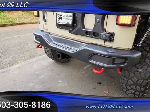 Used 2017 Jeep Wrangler Rubicon AWD/4WD image 31