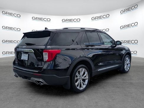 Used 2023 Ford Explorer Platinum w/ Technology Package AWD/4WD image 7