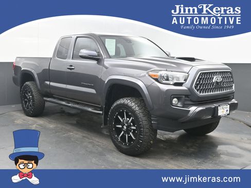 Used 2019 Toyota Tacoma TRD Sport w/ Technology Package image 1