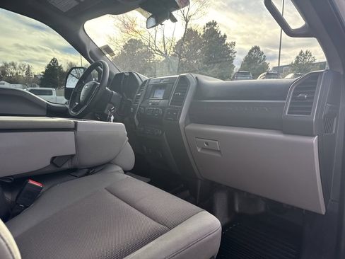 Used 2020 Ford F250 XL w/ Power Equipment Group image 31