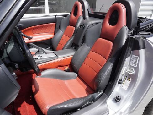 Used 2005 Honda S2000 image 20