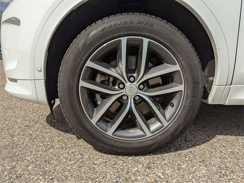 Certified 2024 Land Rover Discovery Sport S image 21