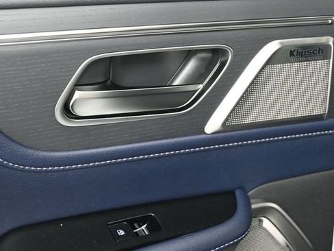 New 2026 INFINITI QX80 4WD image 23
