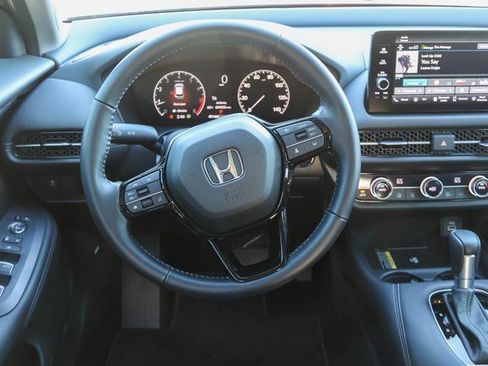 Used 2025 Honda HR-V EX-L image 18