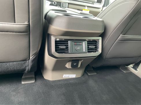 New 2025 Ford F250 Platinum w/ Platinum Plus Package image 35