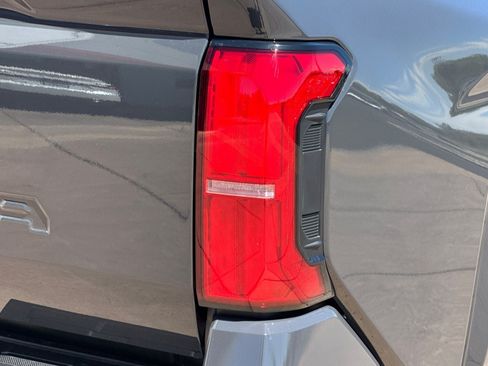 New 2026 Toyota Tacoma SR5 AWD/4WD image 30