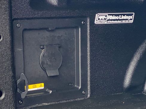 Used 2023 Ford F150 XLT image 6