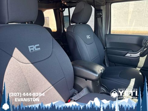 Used 2014 Jeep Wrangler Unlimited Rubicon AWD/4WD image 14