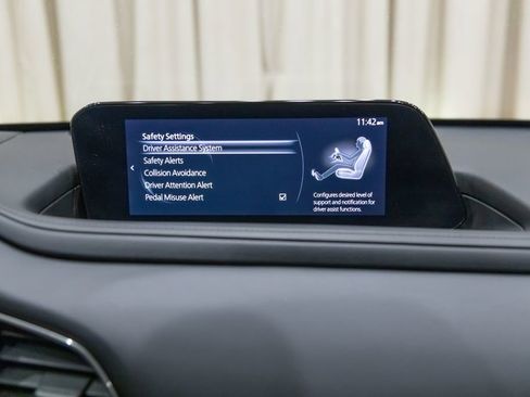 Used 2024 MAZDA CX-30 AWD 2.5 S w/ Preferred Package image 22