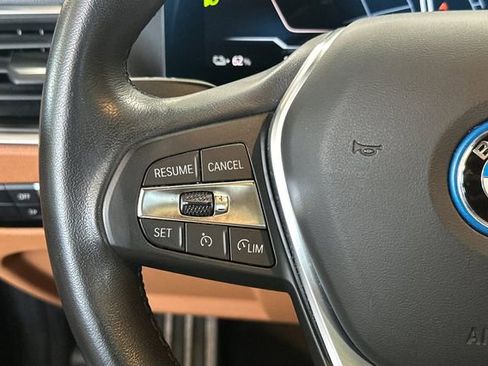 Used 2023 BMW i4 eDrive40 image 28