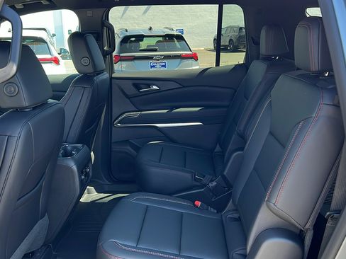 New 2026 Chevrolet Traverse Z71 w/ Driver Confidence Package AWD/4WD image 13