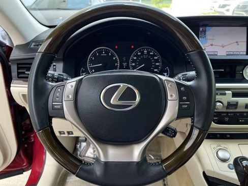 Used 2013 Lexus ES 350 w/ Luxury Pkg FWD image 14