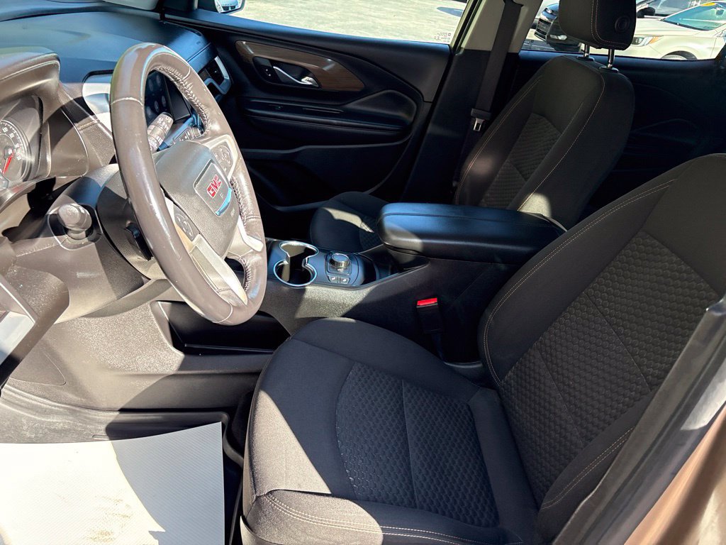 Used 2018 GMC Terrain SLE w/ Driver Convenience Package AWD/4WD image 9