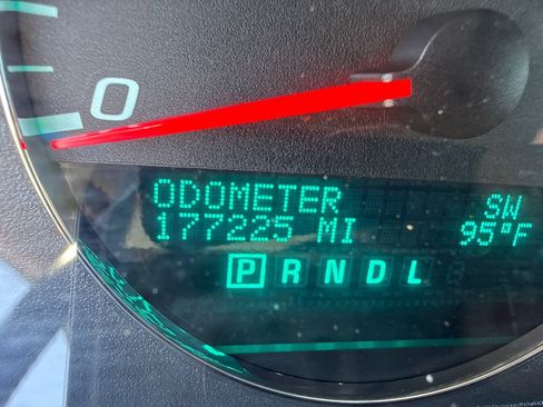 Used 2014 Chevrolet Impala LT w/ LT Sunroof Package FWD image 15