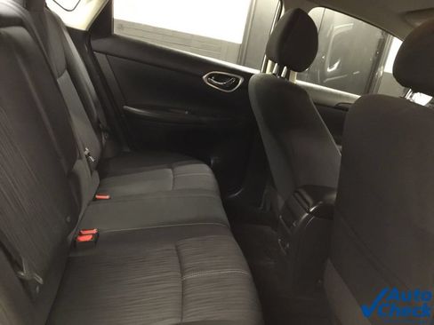 Used 2016 Nissan Sentra SV FWD image 32