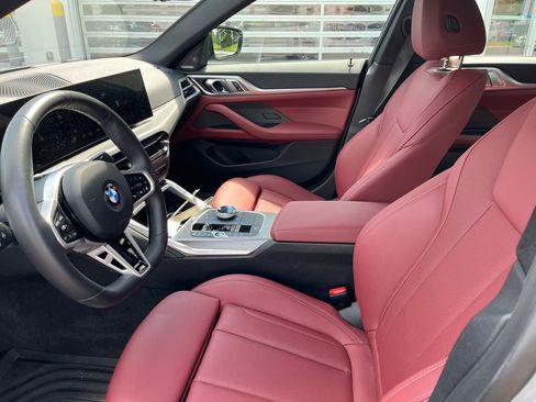 Certified 2026 BMW 430i xDrive w/ M Sport Package AWD/4WD image 9