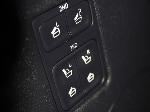 Used 2024 Hyundai Palisade Limited AWD/4WD image 16