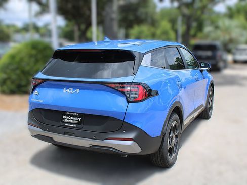 New 2026 Kia Sportage EX FWD image 7
