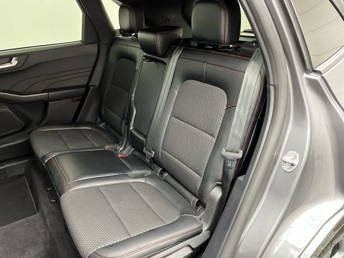 Used 2024 Ford Escape ST-Line w/ Tech Pack #1 AWD/4WD image 12