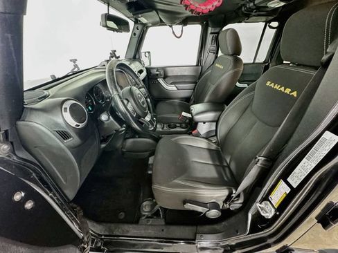 Used 2015 Jeep Wrangler Unlimited Sahara w/ Max Tow Package AWD/4WD image 21