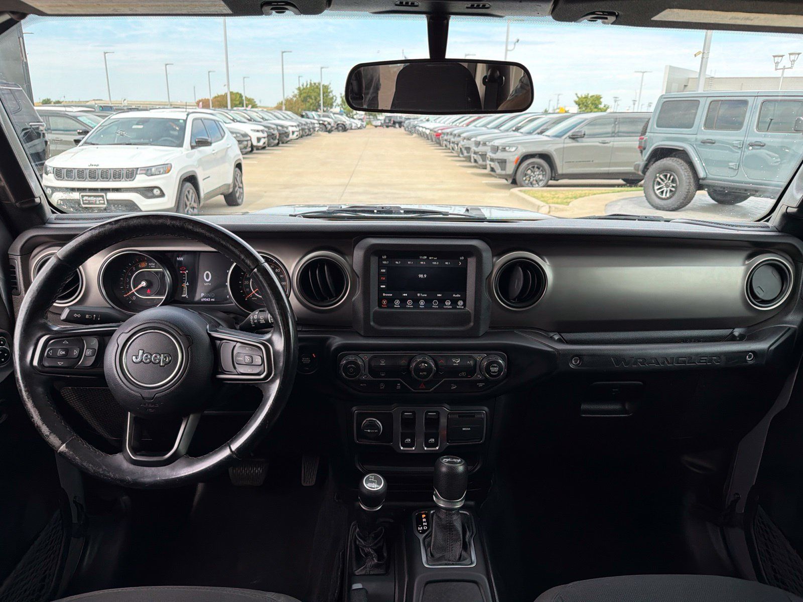 Used 2020 Jeep Wrangler Sport AWD/4WD image 18