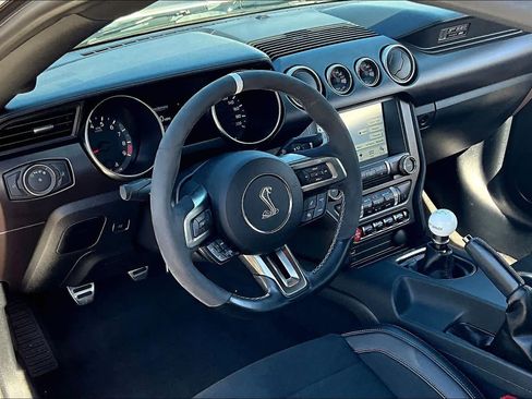 Used 2016 Ford Mustang Shelby GT350 w/ Technology Package image 17