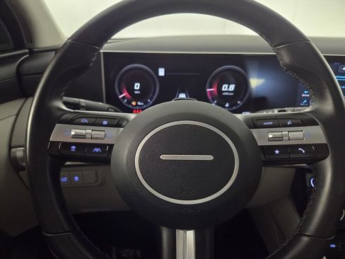 Used 2025 Hyundai Tucson SEL FWD image 16
