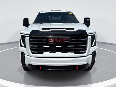 Used 2024 GMC Sierra 3500 AT4 w/ Technology Package AWD/4WD image 2