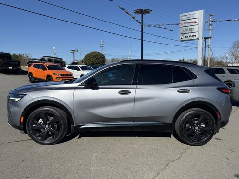 Used 2022 Buick Envision Essence w/ Technology Package II image 8