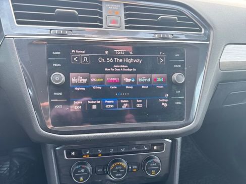 Certified 2021 Volkswagen Tiguan SE R-Line w/ 3rd Row Seat Package image 25