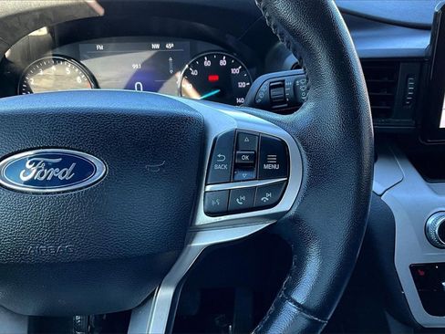 Used 2023 Ford Explorer XLT image 16