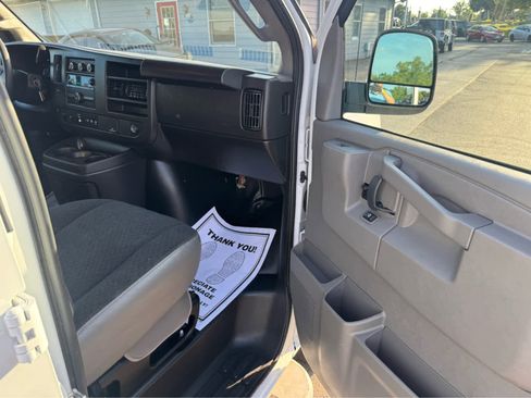 Used 2023 Chevrolet Express 2500 w/ Driver Convenience Package image 16