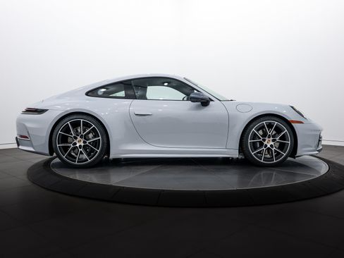 New 2026 Porsche 911 Carrera T image 8