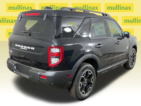 New 2026 Ford Bronco Sport Outer Banks w/ Outer Banks Tech Package+ AWD/4WD image 4