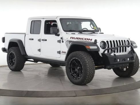 Used 2020 Jeep Gladiator Rubicon AWD/4WD image 2