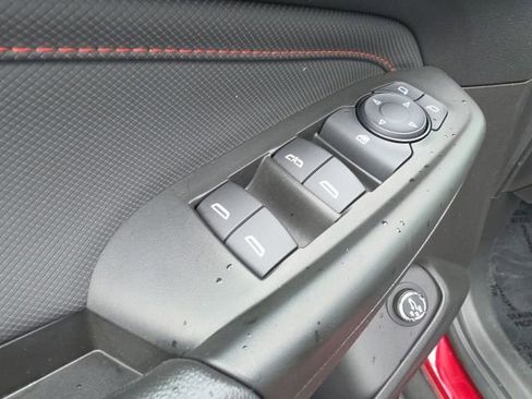 Used 2025 Chevrolet TrailBlazer RS w/ Convenience Package FWD image 12