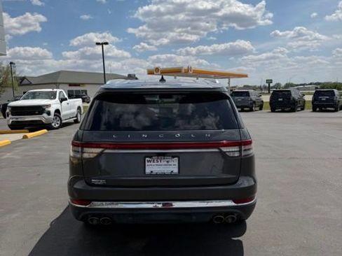 Used 2020 Lincoln Aviator Reserve w/ Equipment Group 202A AWD/4WD image 6