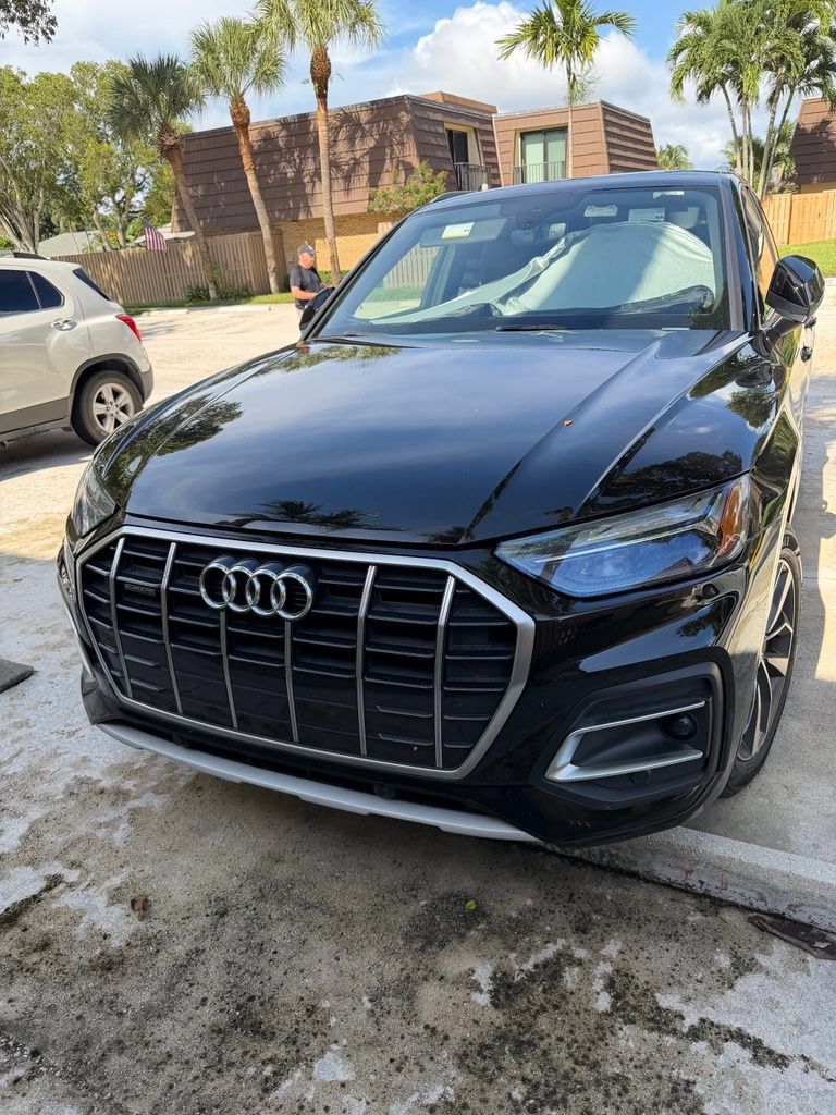Used 2021 Audi Q5 2.0T Premium w/ Convenience Package AWD/4WD image 4