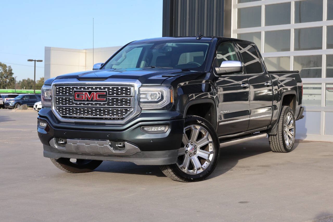 Used 2017 GMC Sierra 1500 Denali w/ Denali Ultimate Package AWD/4WD image 3