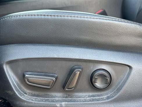 Used 2019 Toyota Camry XLE w/ Driver Assist Package FWD image 14