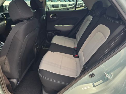Used 2026 Hyundai Venue SEL FWD image 10