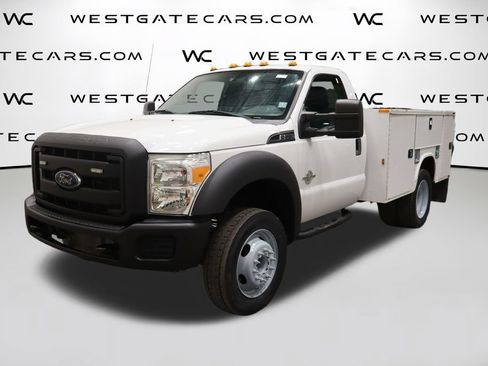 Used 2016 Ford F550 2WD Regular Cab Super Duty image 1
