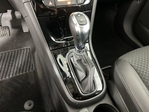 Used 2022 Buick Encore Preferred w/ Safety Package AWD/4WD image 19