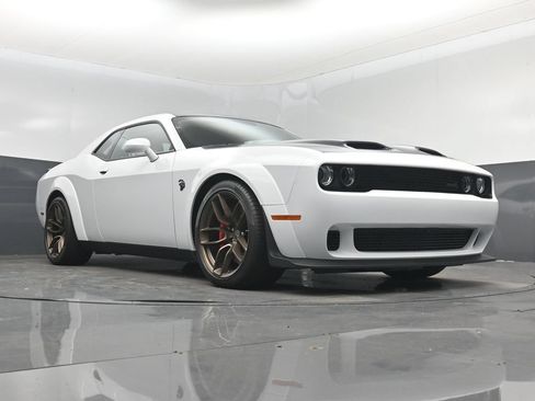 Used 2023 Dodge Challenger SRT Hellcat RWD image 32