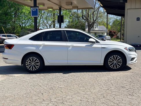 Used 2019 Volkswagen Jetta SEL image 4
