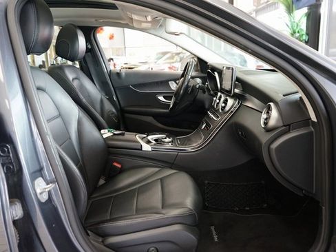Used 2016 Mercedes-Benz C 300 4MATIC Sedan image 41