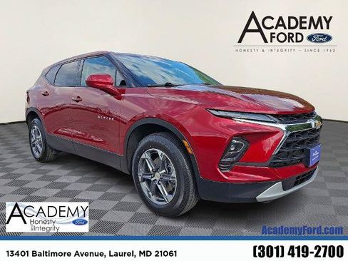Used 2025 Chevrolet Blazer LT AWD/4WD image 1